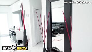 Sexy - Behind The Scenes With Arietta Adams & Preston Parker