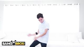 Sexy - Juan El Caballo Loco Practicing His Sex Moves Like A Dork