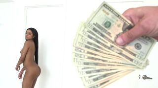 Sexy - Young Ebony Maid Aaliyah Grey Getting Dick From Her Client