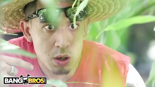 Sexy - Gardener Bruno Dickemz Fucks Latina Pornstar Valerie Kay