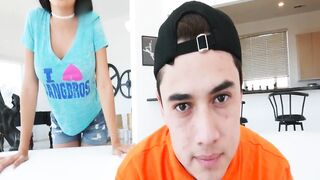 Sexy - Behind-The-Scenes Interview with Juan El Caballo Loco
