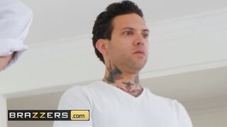 Dirty Masseur - Lela Star Small Hands - Never Enough Oil