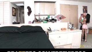 SEXY Latina Veronica Rodriguez learns she can squirt