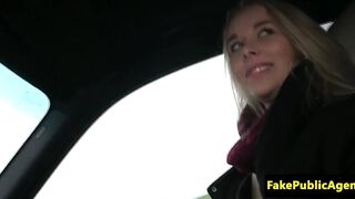 Hitchhiking eurobabe screwed on backseat
