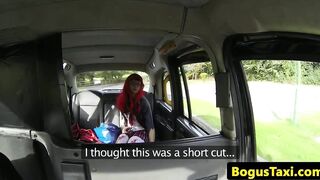Brit spex babe pussyfucked for taxi fair