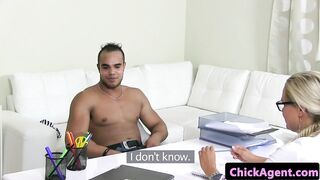 Casted euro tugging amatuer gets cumshot
