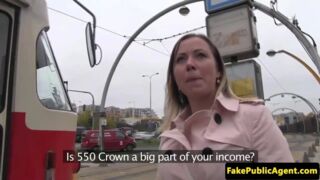 Pulled eurobabe jizzed in mouth outdoors