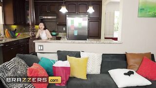 Sexy - Fugitive Lulu Chu Surprises Jayden Marcos With A Rough Fuck Session On His Bed