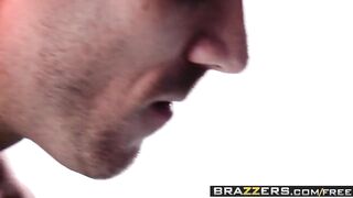 Hot - Dirty Masseur - Capri Cavanni and Johnny Sins -
