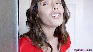 All You Need Is Mom - S11:E9