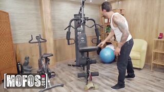 Flexible Ember Snow Gets Horny While Exercising And Sucks