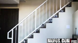 Hot - Pervs On Patrol - Leah Gotti - Mofos Teen Plays