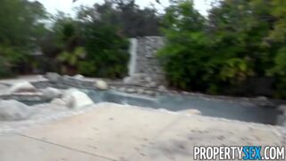 Sexy - Fucking incompetent real estate agent outdoors