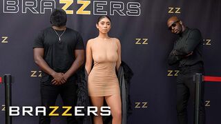 Hot - Myers and her husband arrive on the red carpet, ready to shock the world , droppin