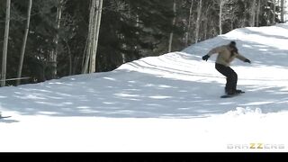 Brazzers blonde skier Jessica Nyx gives her BF an amazing suck & fuck