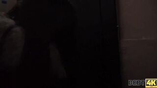 Teen girl juicy pussy coated enough to infer blame for a cool car