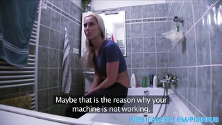 PublicSex Blonde wants sex on a table