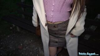 Publi Sex Hot Chinese tourist is fucked by a big cock for the first time