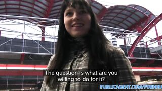 PublicSex Amateur cameraman fills her tight pussy with cum